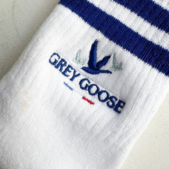 Le Cartel X Grey Goose Embroidered White Navy Blue Ankle Socks 2 PAIRS  NWT - Picture 2 of 3